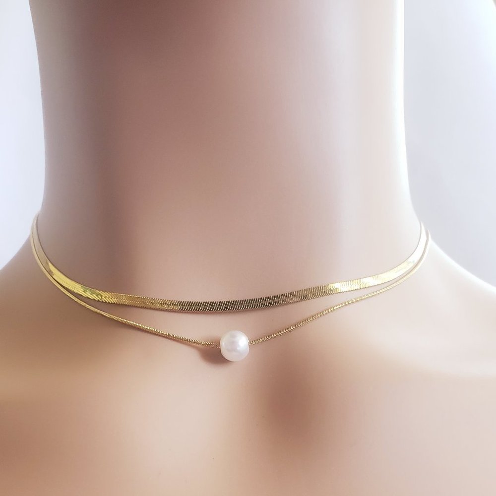 Layered Pearl Gold Necklace